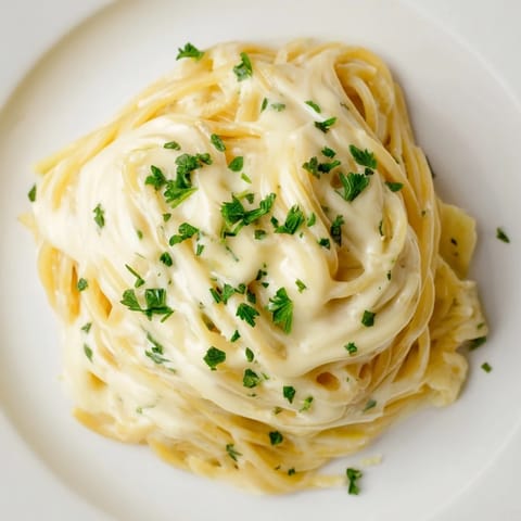 Creamy Three-Cheese Spaghetti